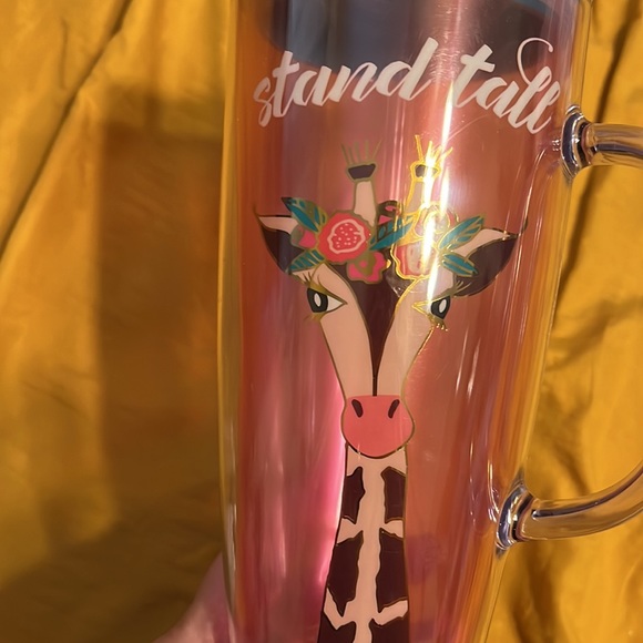 Giraffe Cup With Handle - Picture 3 of 3